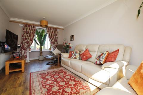 3 bedroom detached house for sale, Butterfield Drive, Amesbury, SALISBURY