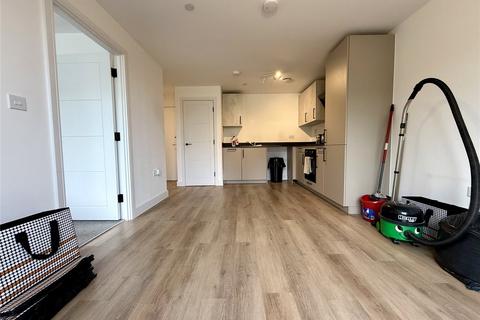 1 bedroom apartment to rent, Commercial Road, Poole, Dorset, BH14