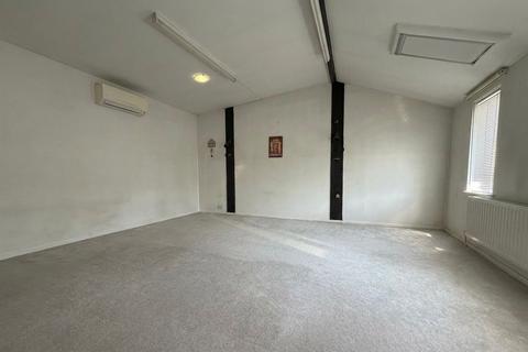 2 bedroom apartment to rent, Gunnery Terrace, Leamington Spa, CV32