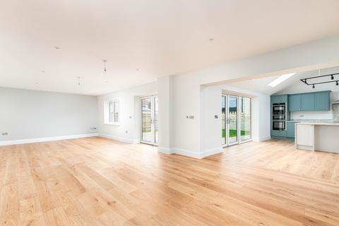 4 bedroom detached house for sale, Tanners Lane, Marshfield, SN14