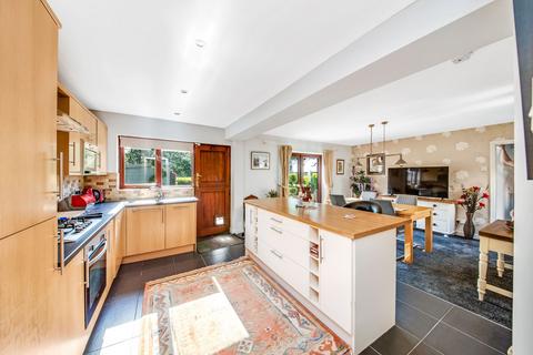 2 bedroom semi-detached bungalow for sale, The Bungalow, Fenay Bridge Road, Fenay Bridge, HD8
