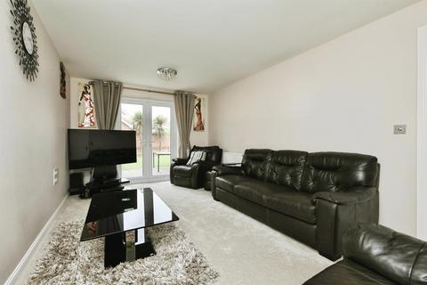 4 bedroom detached house for sale, Taunton Way, Retford