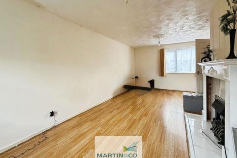 3 bedroom end of terrace house for sale, Cheviot Court, Carlton-in-Lindrick, Worksop, Nottinghamshire, S81 9HX