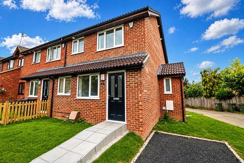 1 bedroom end of terrace house for sale, Woodger Close, Guildford, Surrey, GU4