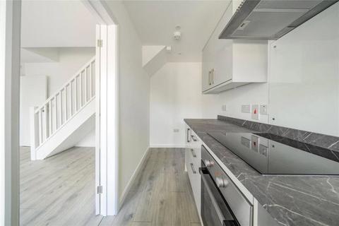 1 bedroom end of terrace house for sale, Woodger Close, Guildford, Surrey, GU4