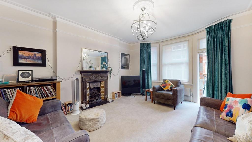 3 bedroom apartment for sale