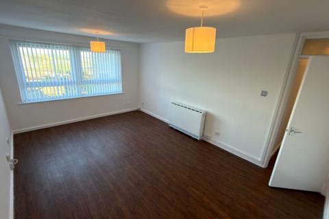 2 bedroom apartment to rent, Shakespeare Towers, Burmantofts, Leeds, LS9 7UG