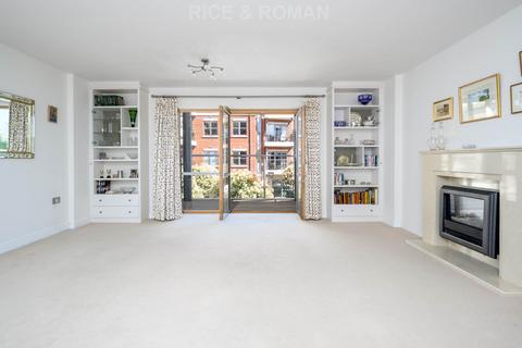 2 bedroom retirement property for sale, Oatlands Drive, Weybridge KT13