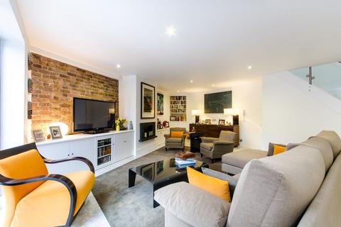 4 bedroom detached house to rent, Osborne Road, Willesden Green, London, NW2
