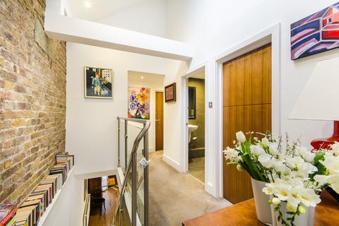 4 bedroom detached house to rent, Osborne Road, Willesden Green, London, NW2