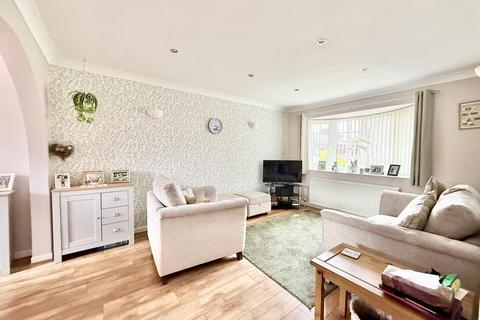3 bedroom end of terrace house for sale, Tresillian Close, Christchurch BH23