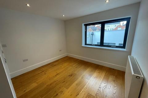 2 bedroom apartment for sale, Colwyn Road, Northampton NN1