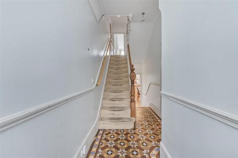 4 bedroom terraced house for sale, Chestnut Grove, SW12