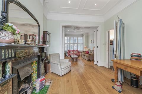4 bedroom terraced house for sale, Chestnut Grove, SW12