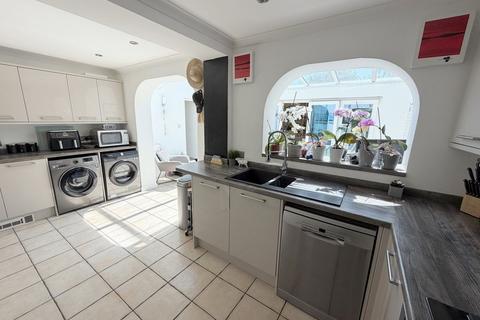 5 bedroom semi-detached house for sale, Gladstone Road, Parkstone, Poole, BH12