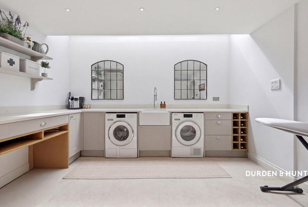Utility room, utility