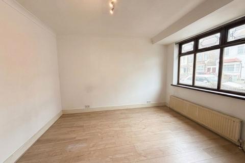 3 bedroom terraced house to rent, Alexandra Road, London, E6