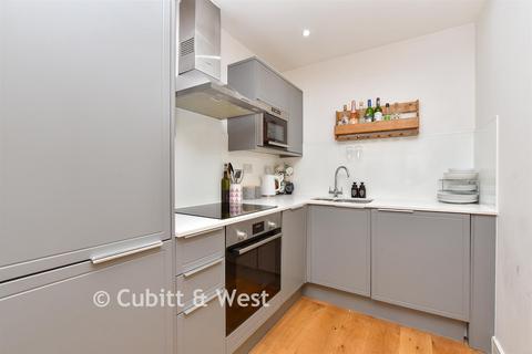 1 bedroom apartment for sale, Stocks House, Leatherhead KT22