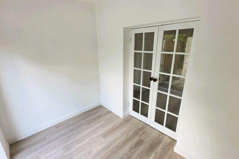 3 bedroom semi-detached house for sale, Brynelli, Llanelli