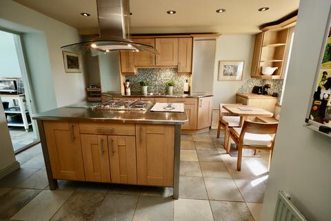 2 bedroom house for sale, Giles Farm, South Horrington