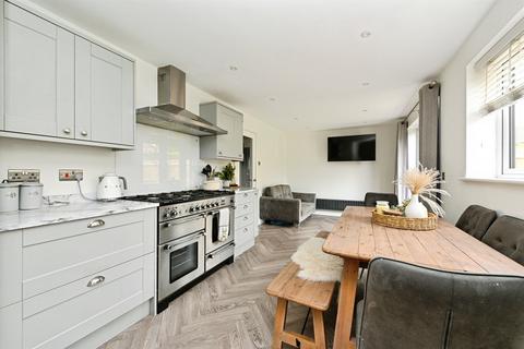 4 bedroom detached house for sale, Beckett Close, North Wootton, King's Lynn