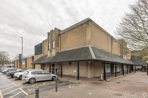 Shop to rent, Farrell Clos Cirencester GL7 1HW