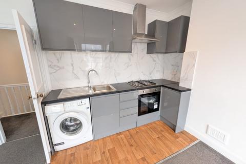 2 bedroom flat to rent, Chapter Road, Dollis Hill/Willesden NW2
