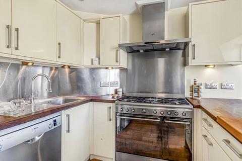 3 bedroom flat for sale, Fortis Green, London N10