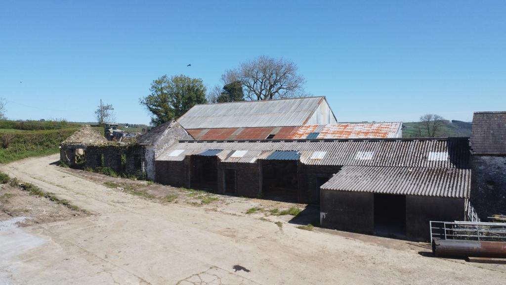 House in Carmarthen - View 5