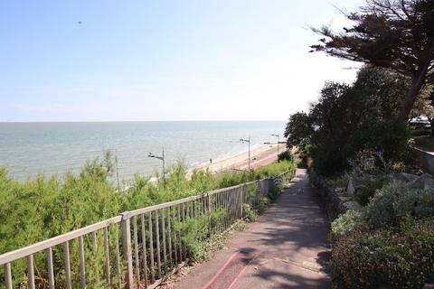 2 bedroom flat for sale, Imperial Court, Marine Parade West, CO15