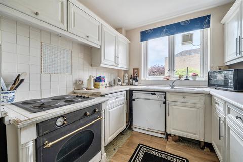 2 bedroom flat for sale, Braybank, Bray, Maidenhead