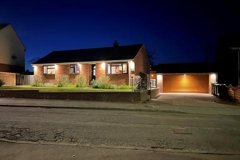 3 bedroom detached bungalow for sale, Queensway, Netheravon, SALISBURY