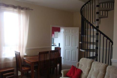 2 bedroom flat to rent, East Stevenson Street, South Shields