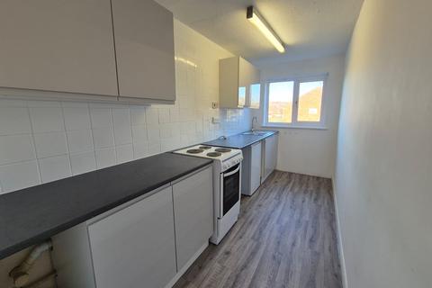 1 bedroom property to rent, Rowland Way, Aylesbury, HP19