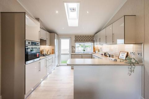 2 bedroom park home for sale, Belton Great Yarmouth