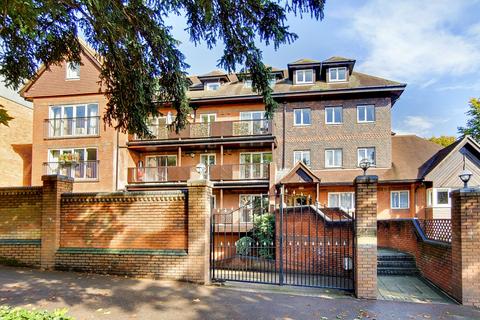 2 bedroom flat for sale, Wimbledon Hill Road, London, SW19