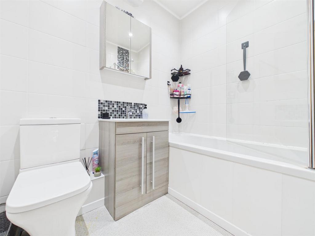 Bath 1.jpg