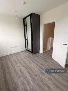 2 bedroom flat to rent, The Bays, Harlow, CM20