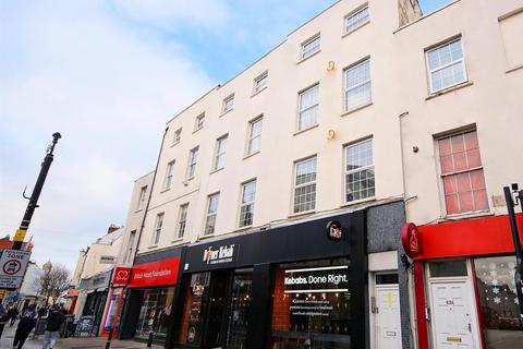 2 bedroom flat to rent, High Street GL50 1DU