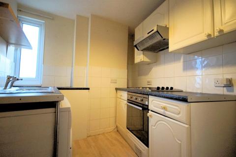 2 bedroom flat to rent, High Street GL50 1DU