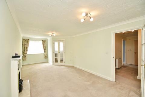 2 bedroom apartment for sale, McLay Court, Cardiff CF5