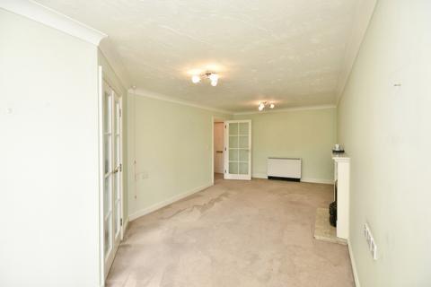 2 bedroom apartment for sale, McLay Court, Cardiff CF5