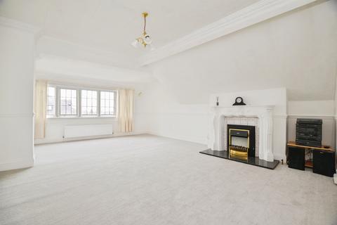 2 bedroom flat for sale, Windsor Road, Saltburn-By-The-Sea