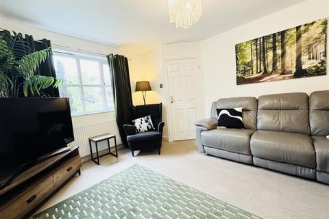 2 bedroom terraced house for sale, Park Avenue, Shelley, Huddersfield, HD8 8JY