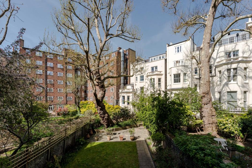 Linden Gardens, Notting Hill, London 2 bed flat for sale - £2,000,000