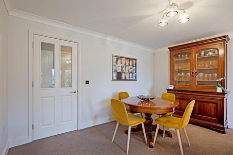 2 bedroom retirement property for sale, Ben Rhydding Drive, Ilkley LS29