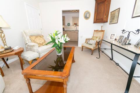 2 bedroom apartment for sale, Willowmere, Middlewich