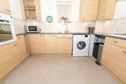 2 bedroom apartment for sale, Willowmere, Middlewich