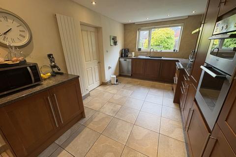 3 bedroom detached bungalow for sale, 111 Green Lane, Oldham