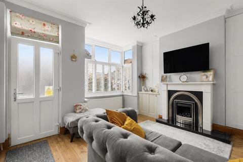 3 bedroom semi-detached house for sale, Cleveland Avenue, Draycott